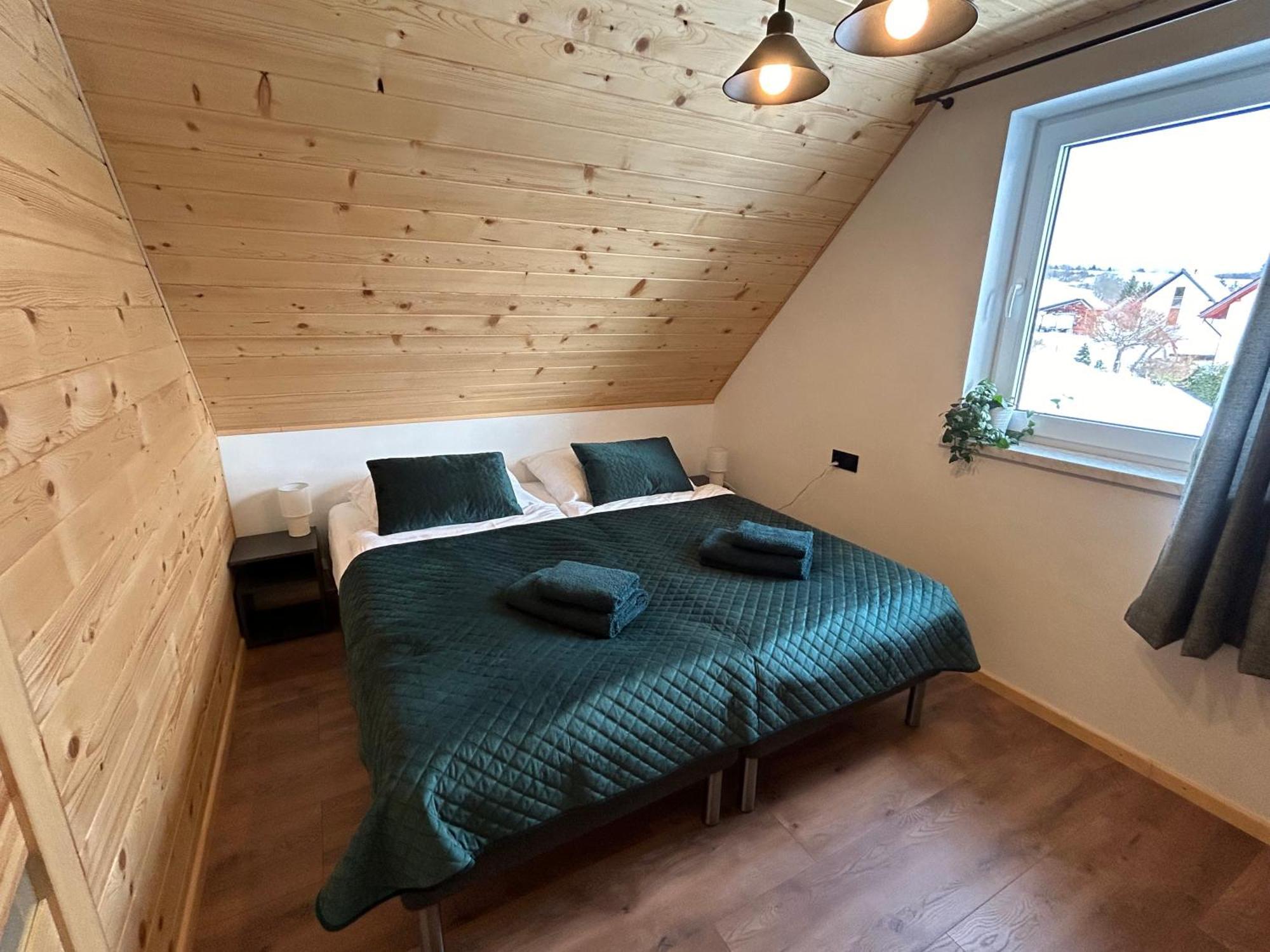 Cichata - Domek W Bieszczadach Czarna  Extérieur photo